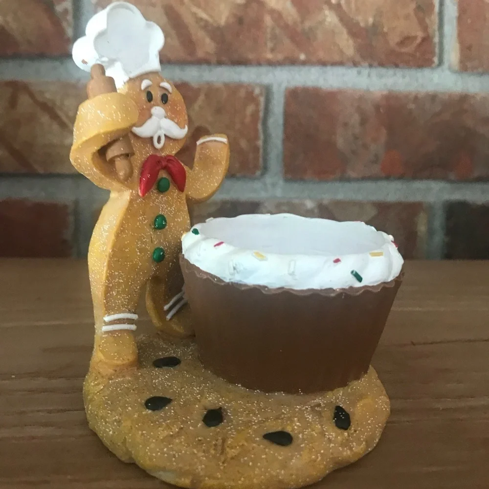 Rare Gingerbread Yankee Candle Cupcake holder